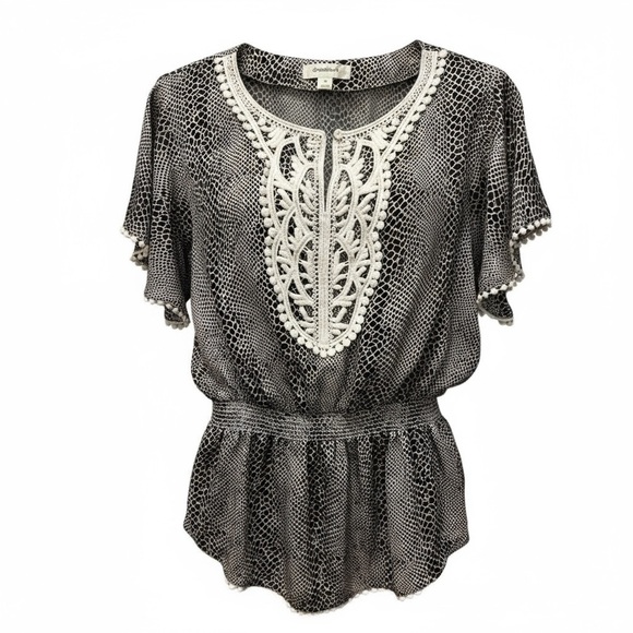 dressbarn Tops - Dressbarn Black & White Boho Blouse Medium Crochet Embroidered Peasant Top